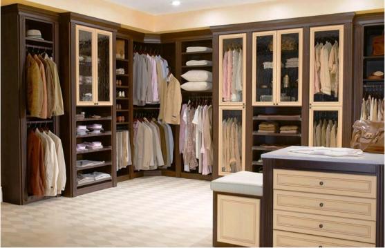 Moving Your Wardrobe the Easy Way